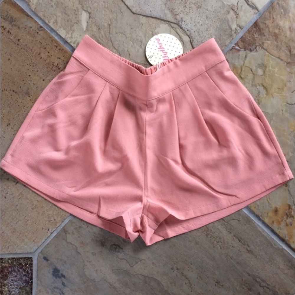 NWT- Alythea Shorts Size Large